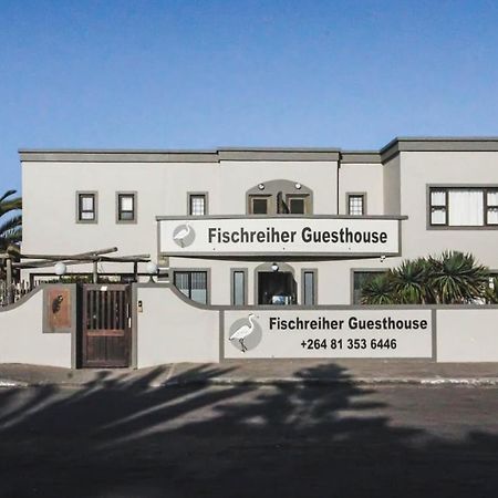 Guesthouse Fischreiher B&B Свакопмунд Экстерьер фото