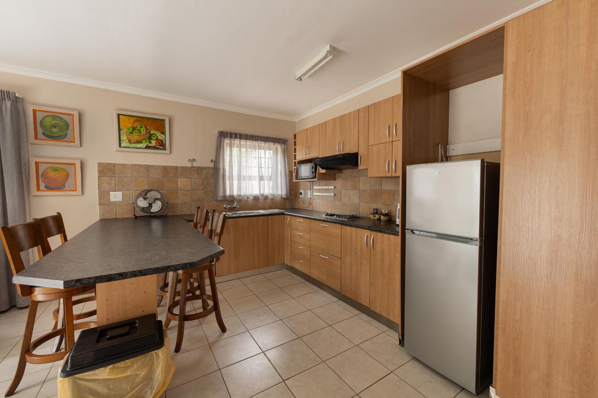 Guesthouse Fischreiher B&B Свакопмунд Экстерьер фото